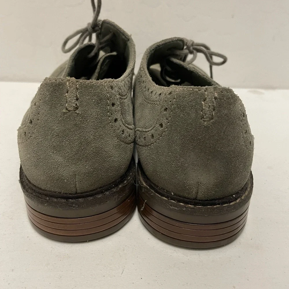 Clarks Collection Suede Wingtip Oxfords in Dove Gray Size 10 M‎